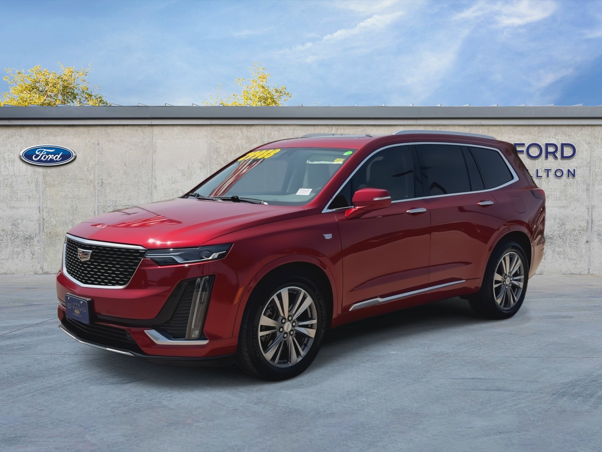 Used 2021 Cadillac XT6 Premium Luxury FWD image 4