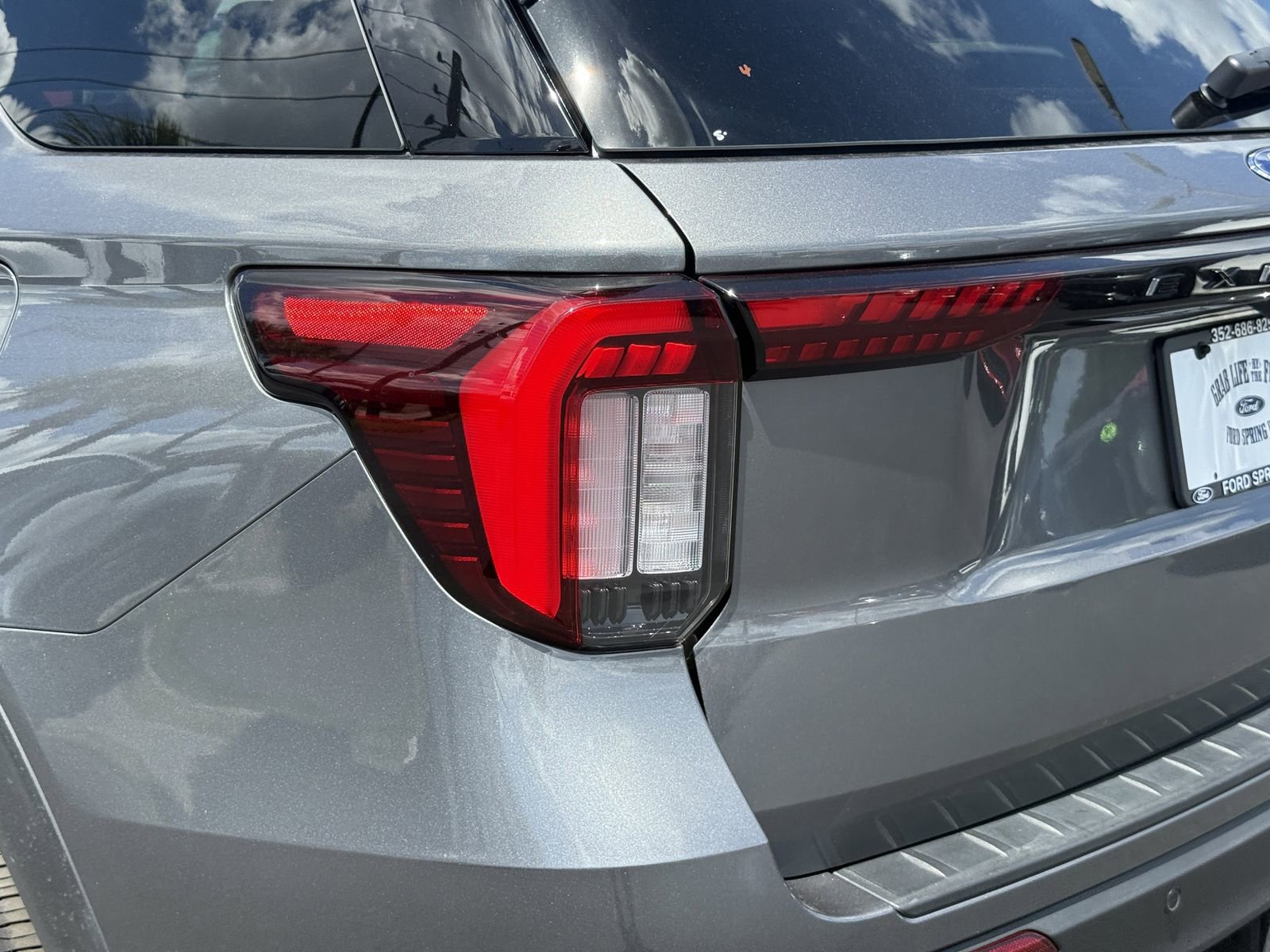 Certified 2025 Ford Explorer ST-Line AWD/4WD image 10