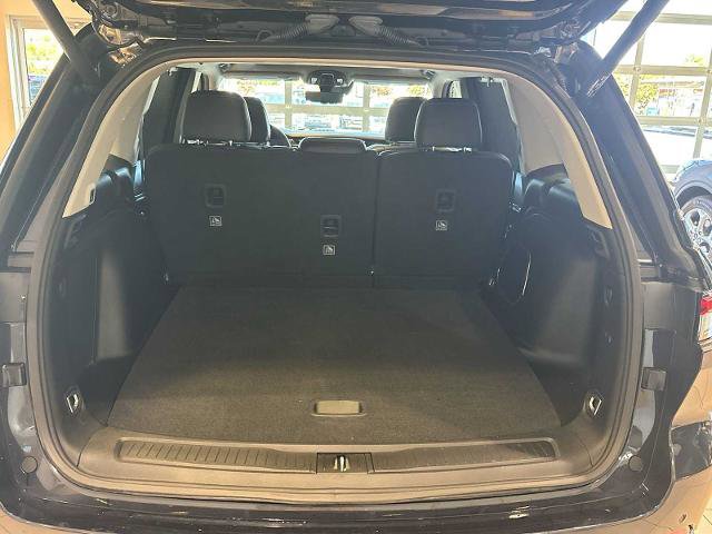 Used 2023 Jeep Grand Cherokee 4WD 4xe w/ Luxury Tech Group II image 26