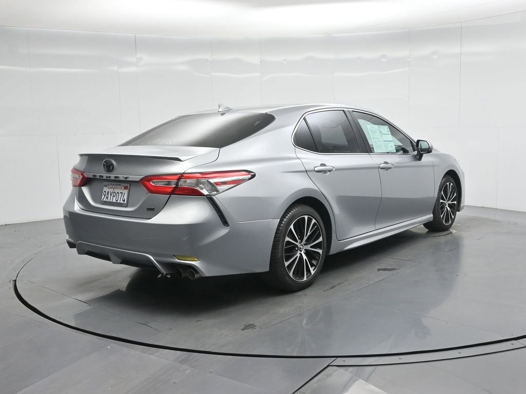 Used 2020 Toyota Camry SE image 13