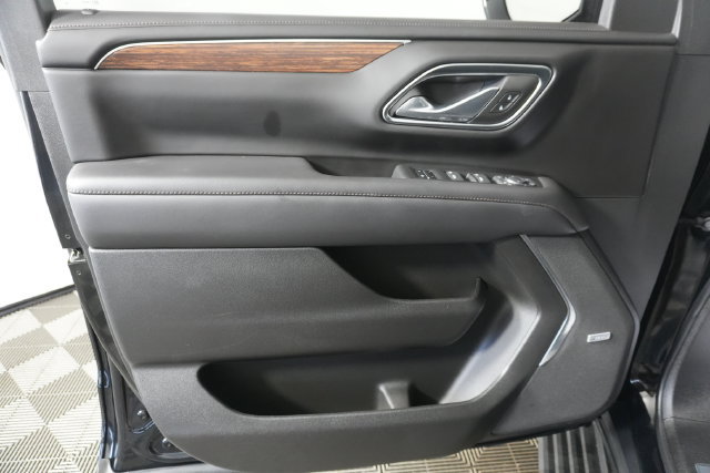 Used 2024 Chevrolet Tahoe High Country AWD/4WD image 39
