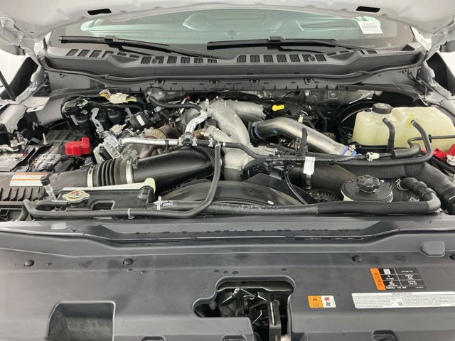 Certified 2025 Ford F350 Platinum w/ FX4 Off-Road Package AWD/4WD image 35