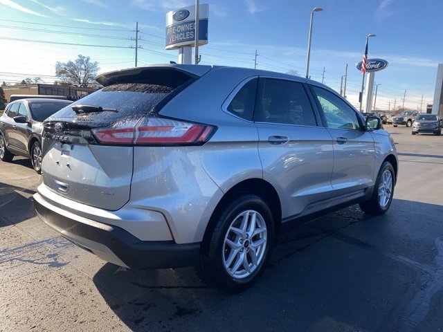 Certified 2024 Ford Edge SEL w/ Convenience Package image 3