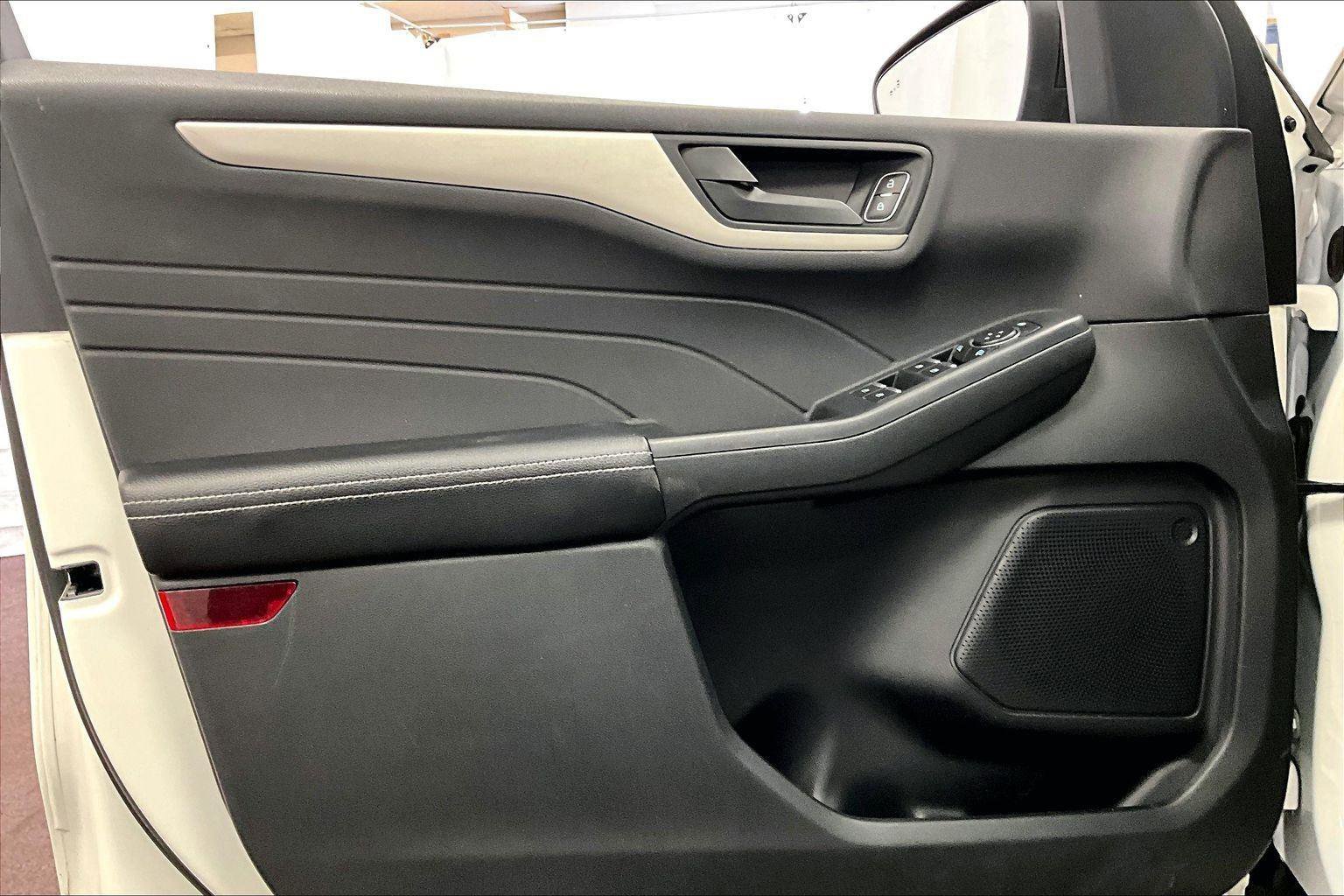 Certified 2022 Ford Escape SE w/ Convenience Package image 22