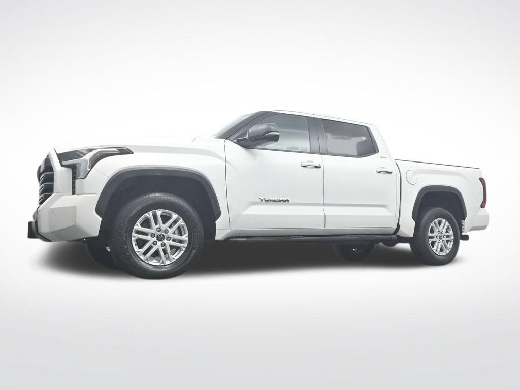 Used 2024 Toyota Tundra SR5 w/ SR5 Premium Package AWD/4WD image 31