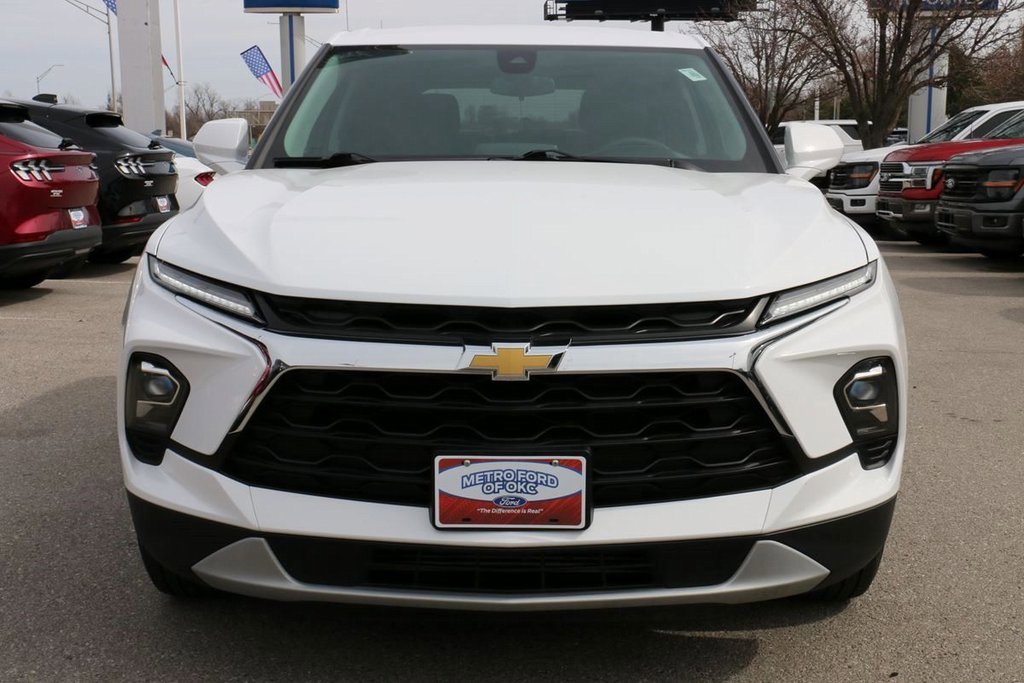 Used 2025 Chevrolet Blazer LT image 3
