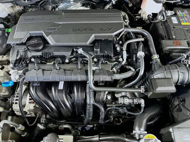 Used 2025 Hyundai Kona SEL FWD image 9