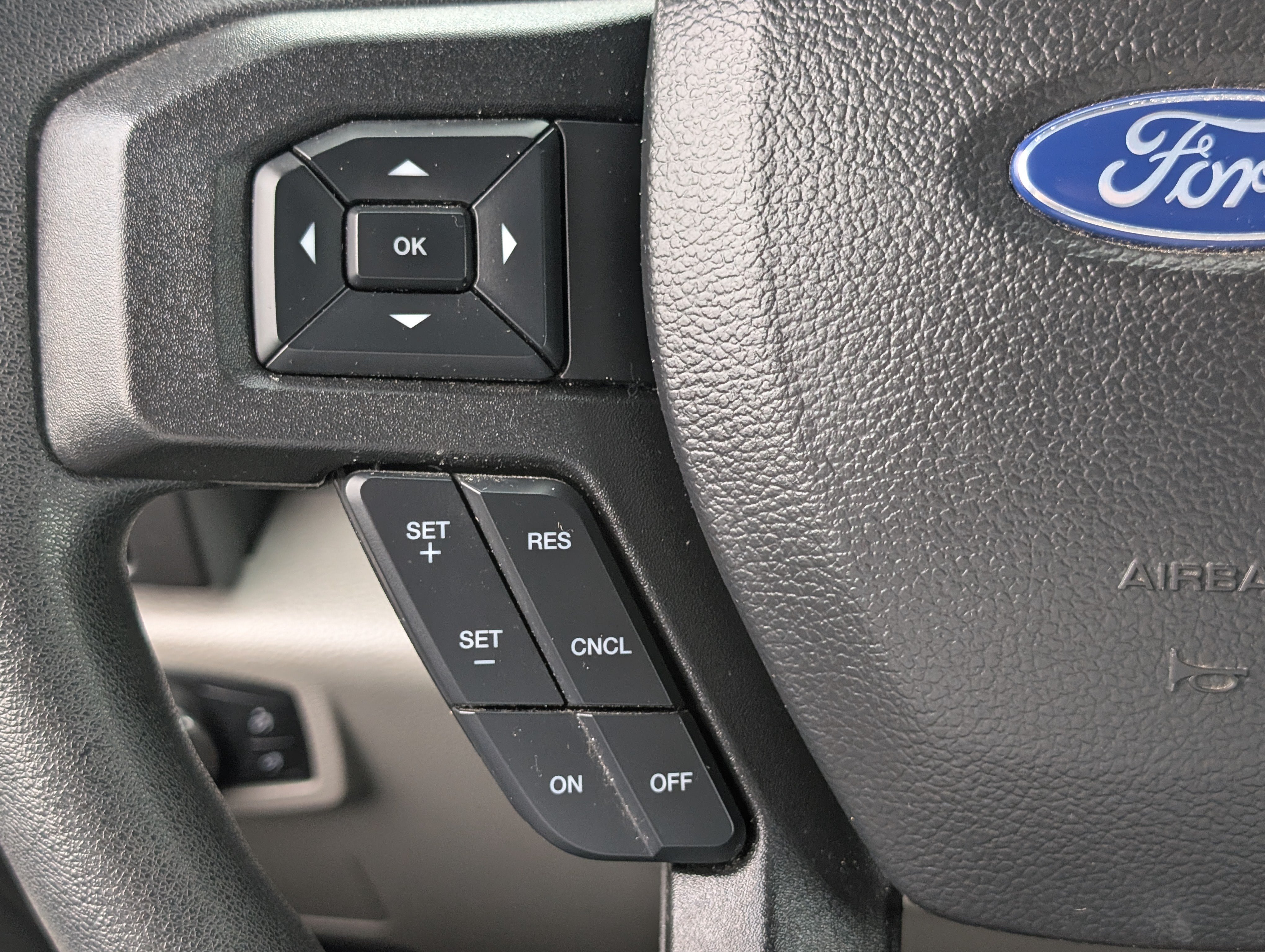 Certified 2022 Ford F250 XLT w/ XLT Premium Package AWD/4WD image 24