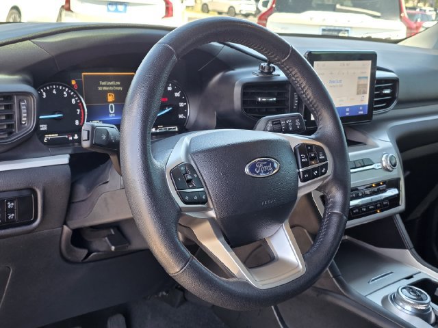 Certified 2023 Ford Explorer XLT RWD image 25