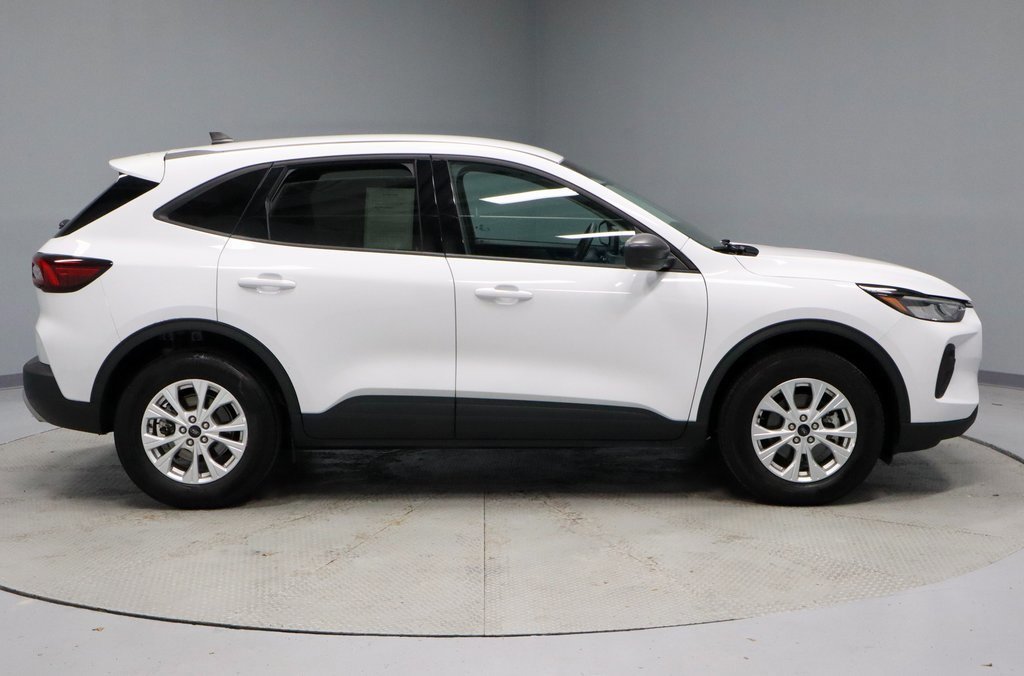 Certified 2025 Ford Escape Active image 6