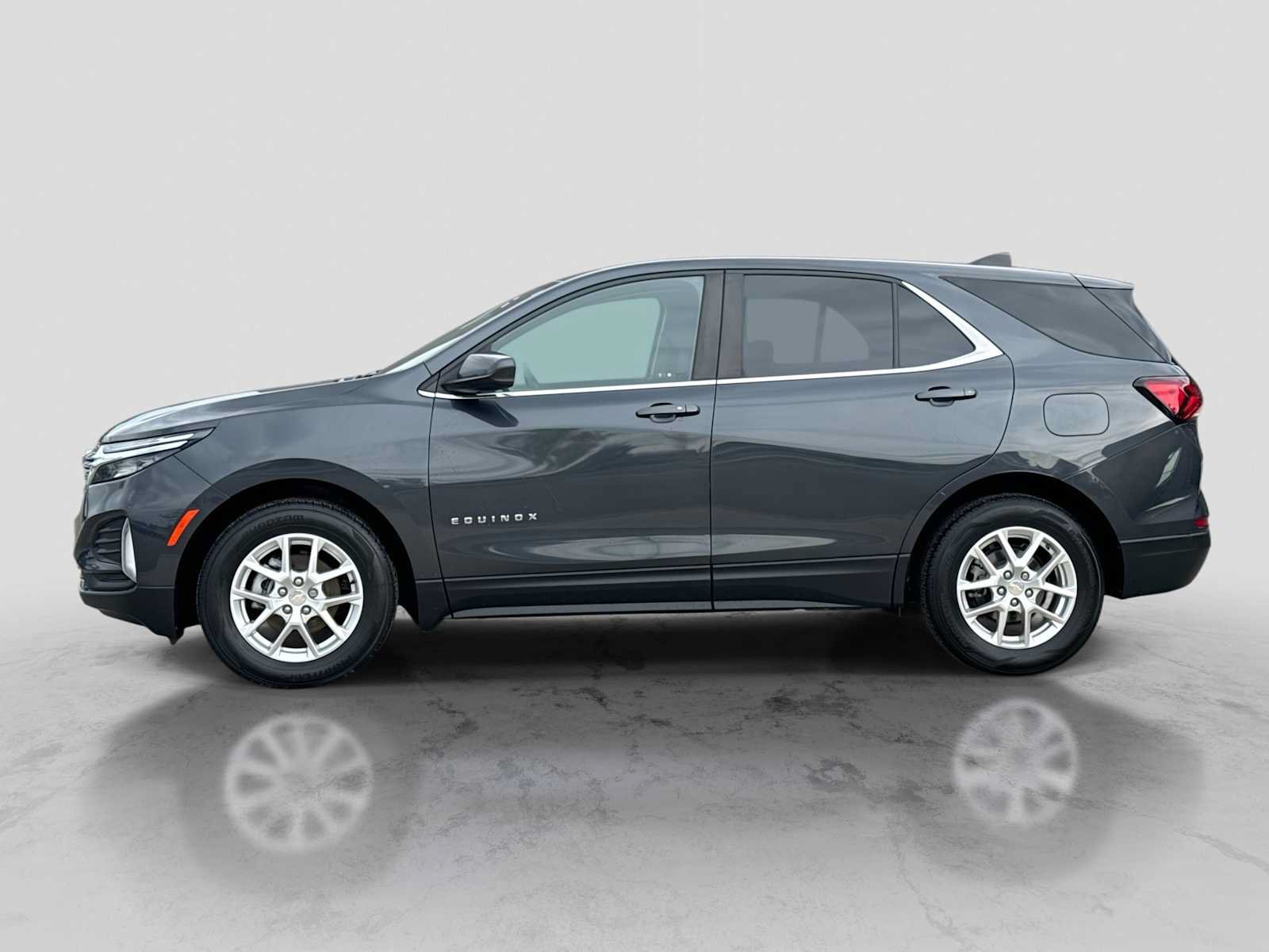 Used 2022 Chevrolet Equinox LT FWD image 3
