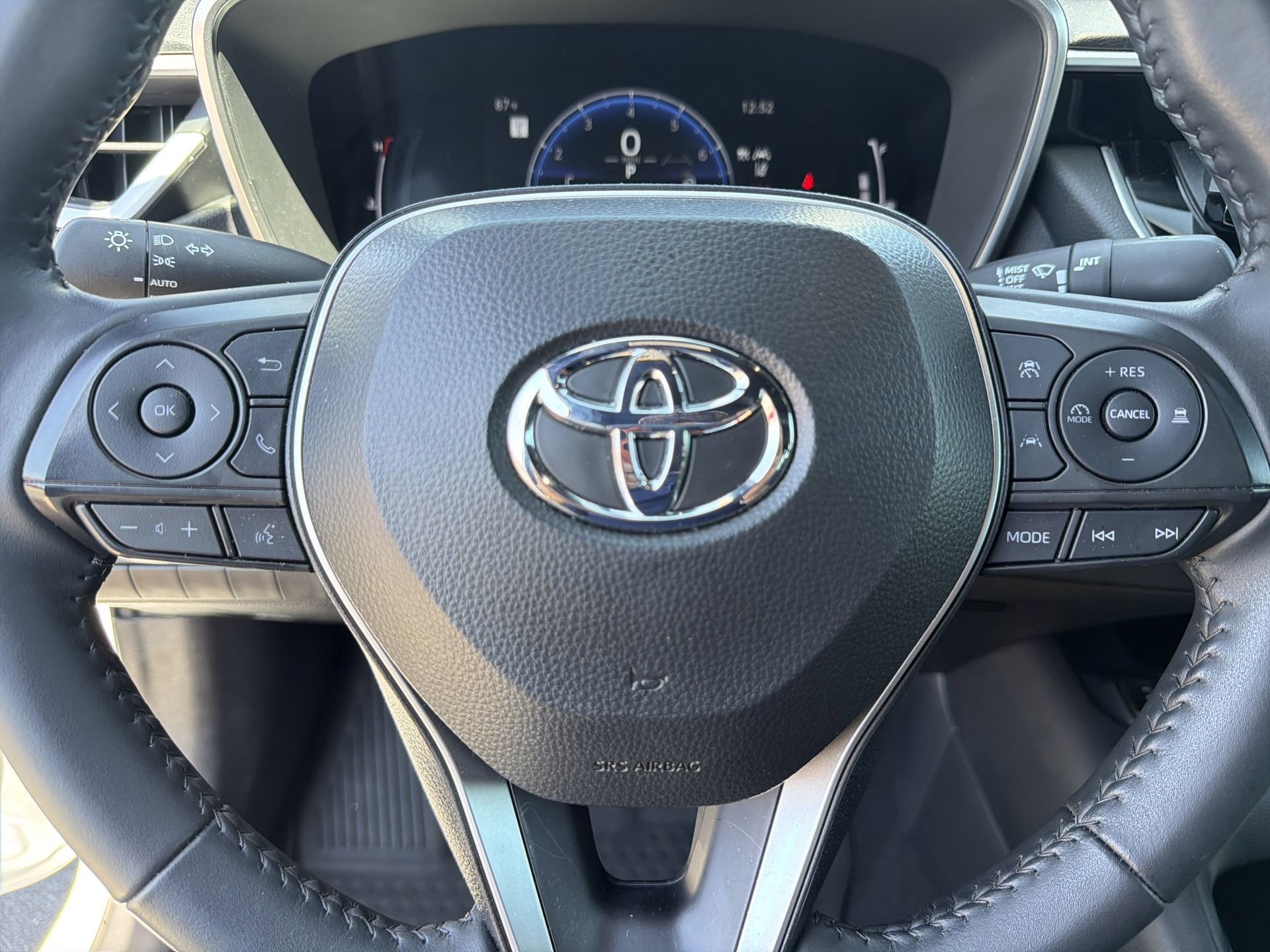 Used 2025 Toyota Corolla XSE image 17