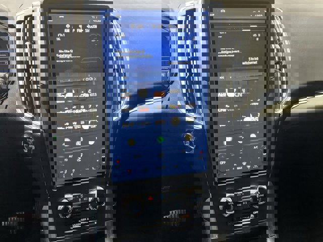 Certified 2024 Ford Edge Titanium image 17