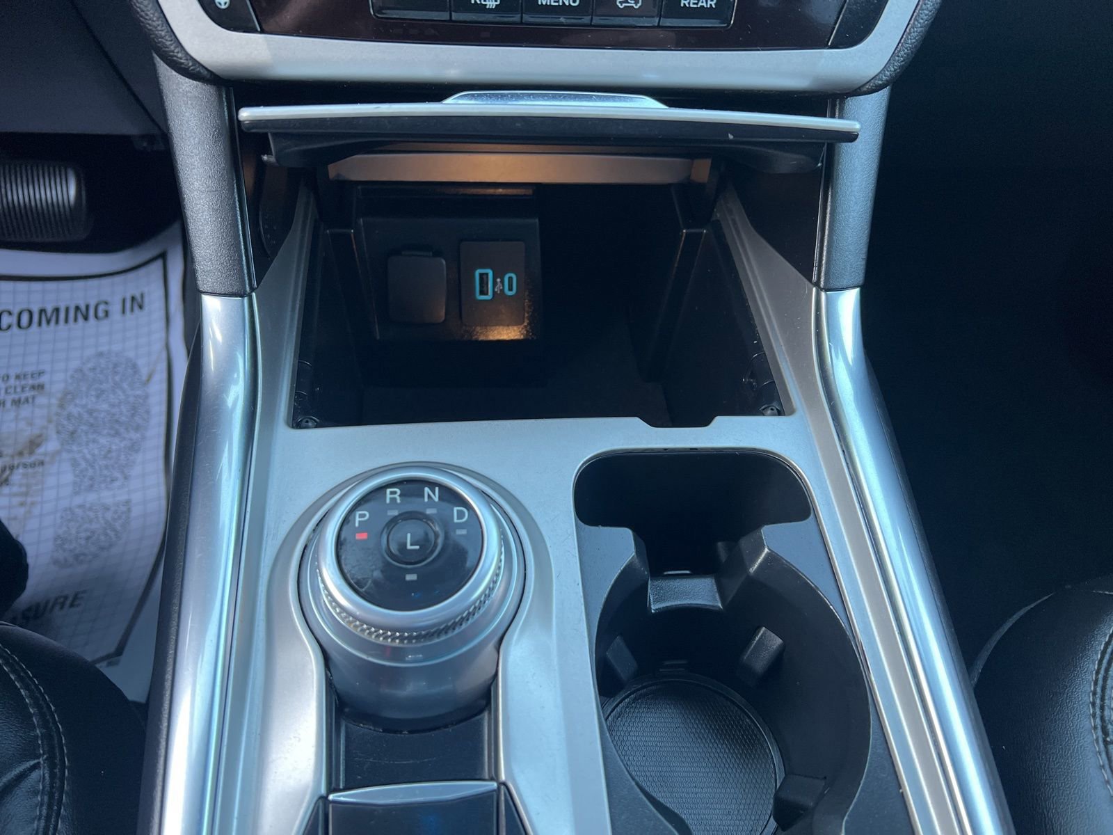 Certified 2022 Ford Explorer XLT w/ Equipment Group 202A image 29