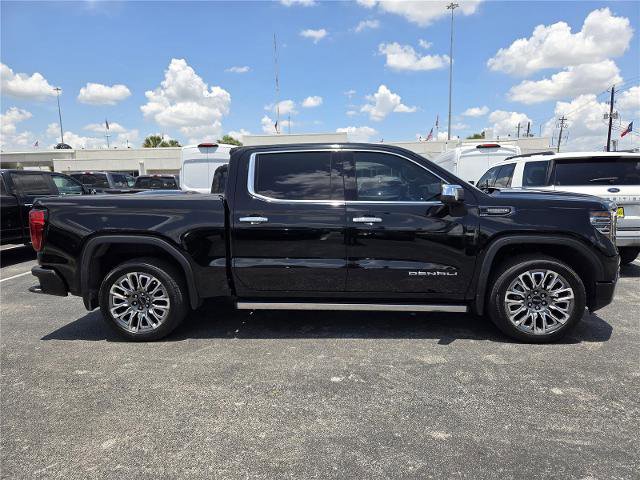 Used 2025 GMC Sierra 1500 Denali Ultimate AWD/4WD image 4