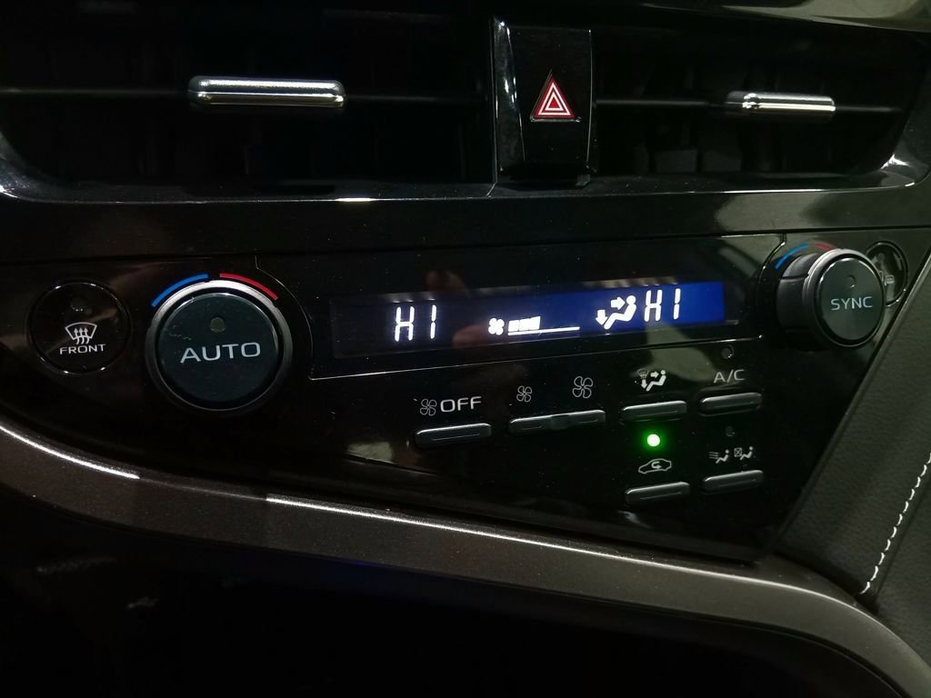 Used 2022 Toyota Camry SE image 22