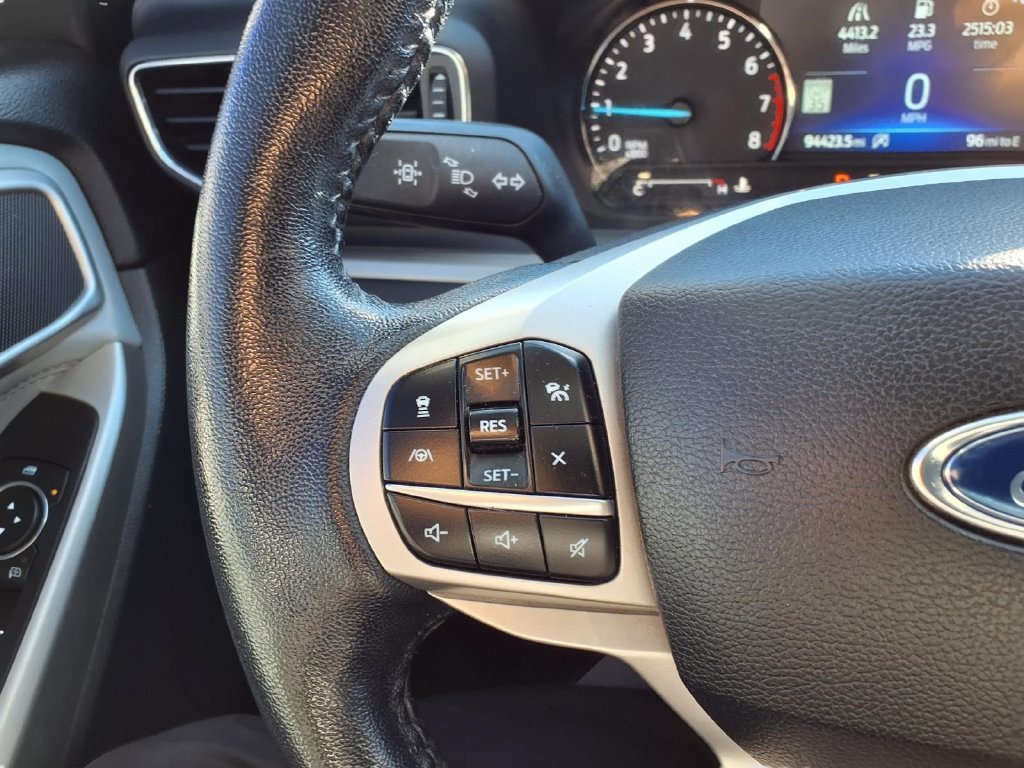 Certified 2021 Ford Explorer XLT w/ Equipment Group 202A AWD/4WD image 19
