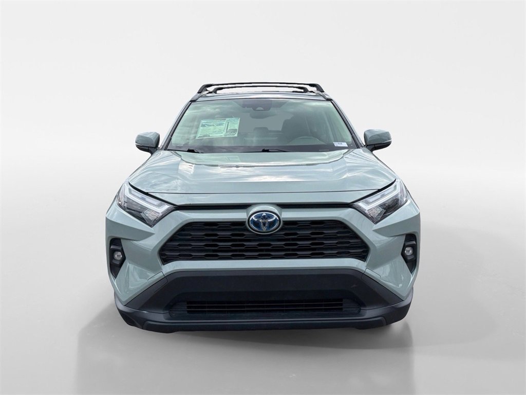 Used 2023 Toyota RAV4 XLE Premium image 8