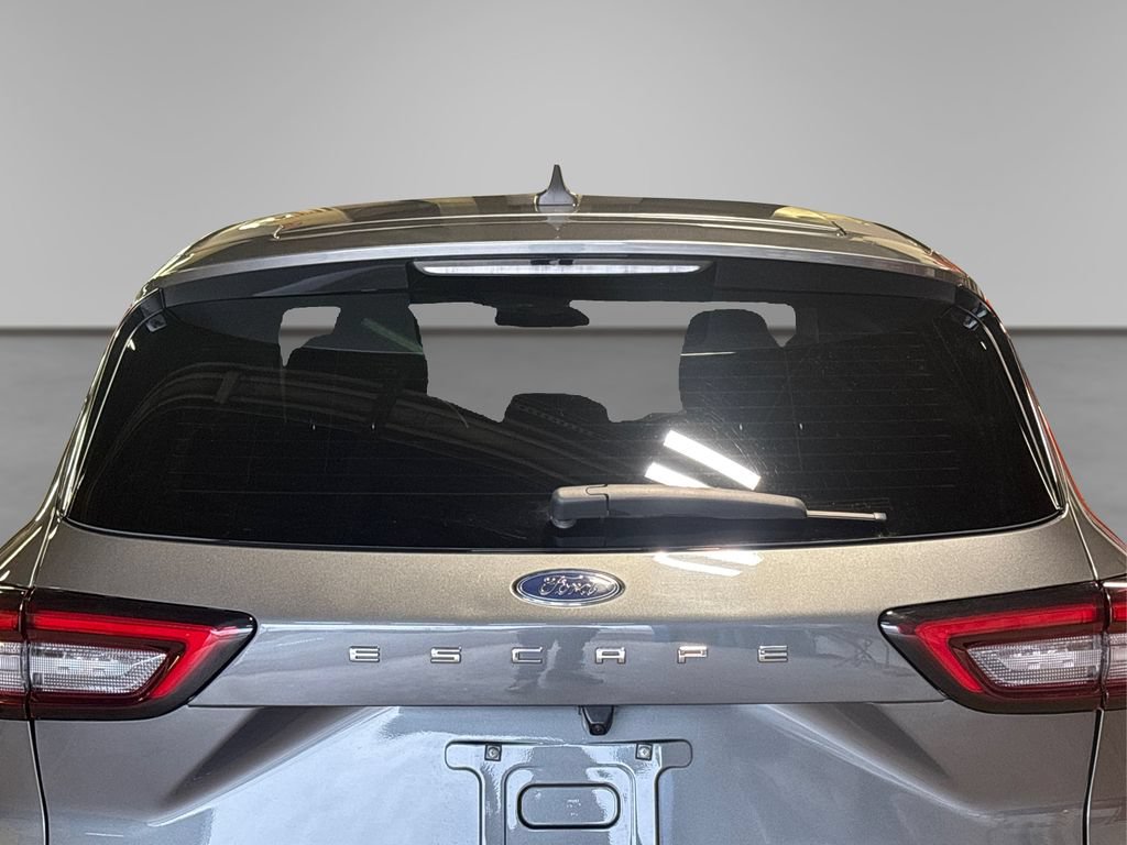 Certified 2025 Ford Escape Active AWD/4WD image 13