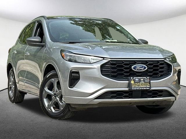 Certified 2024 Ford Escape ST-Line w/ Tech Pack #1 AWD/4WD image 2