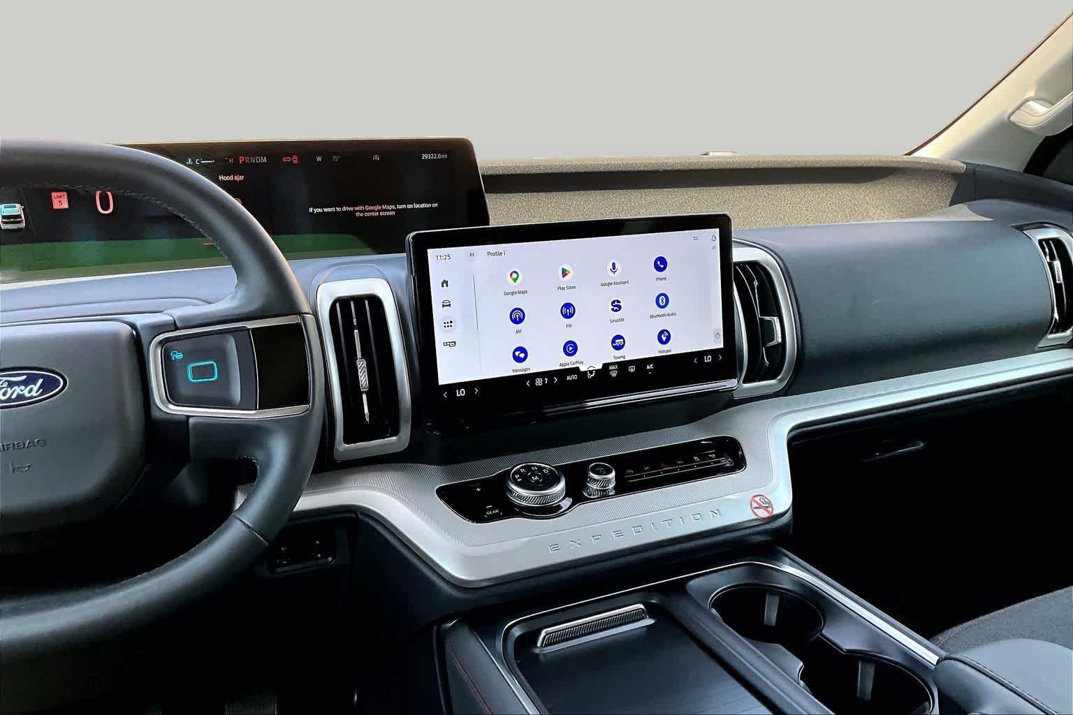 Certified 2025 Ford Expedition Active RWD image 9