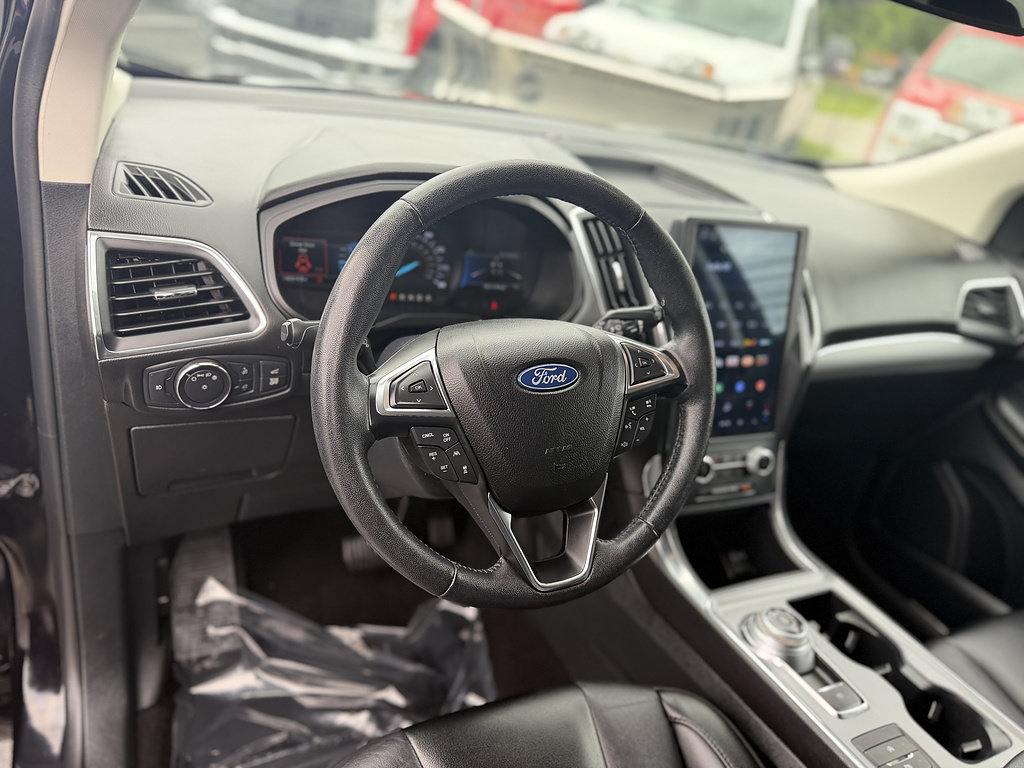 Certified 2022 Ford Edge Titanium AWD/4WD image 14