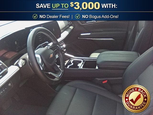 Used 2025 Chevrolet Traverse LT w/ LPO, Floor Liner Package FWD image 14