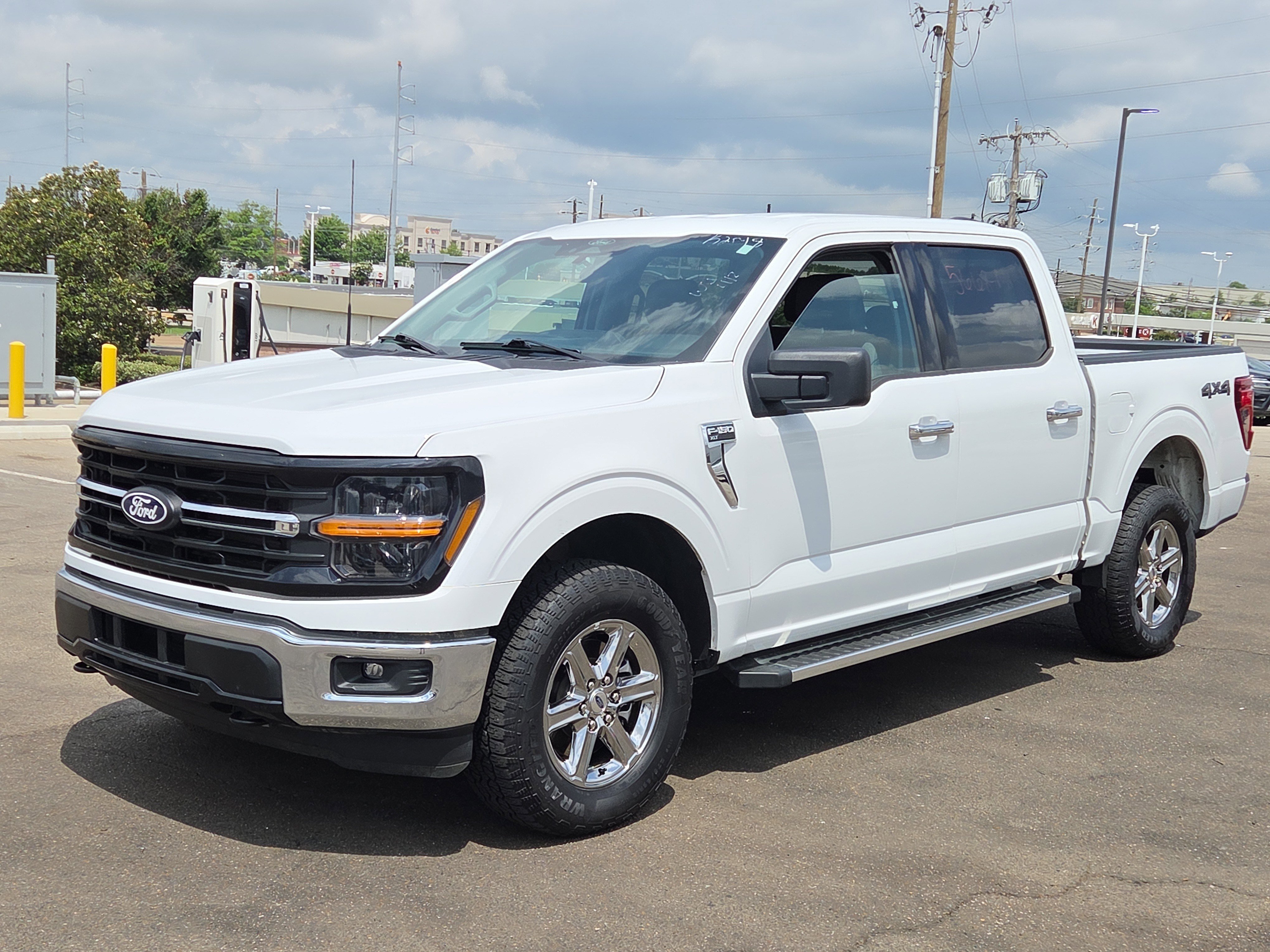 Certified 2025 Ford F150 XLT w/ Equipment Group 301A Standard AWD/4WD image 7