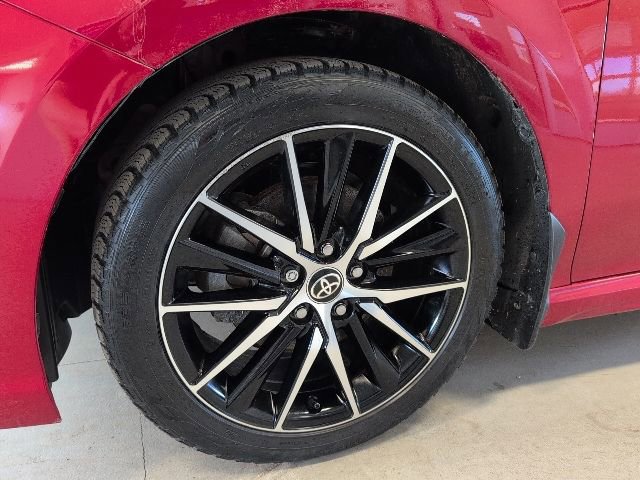 Used 2024 Toyota Camry SE AWD/4WD image 11