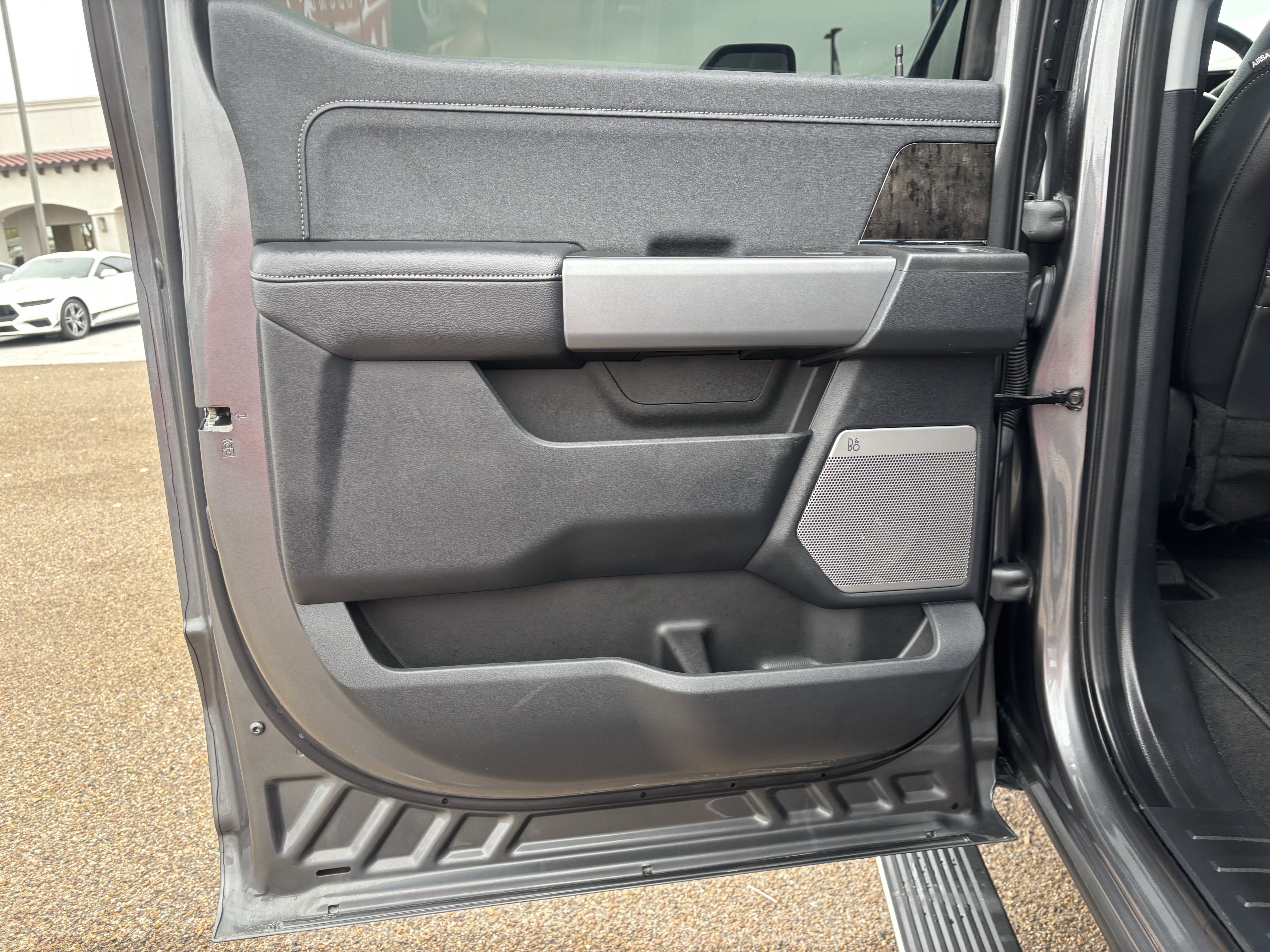 Certified 2024 Ford F250 Lariat w/ Lariat Ultimate Package AWD/4WD image 14