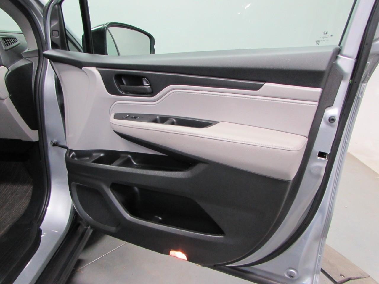 Used 2024 Honda Odyssey EX-L image 16