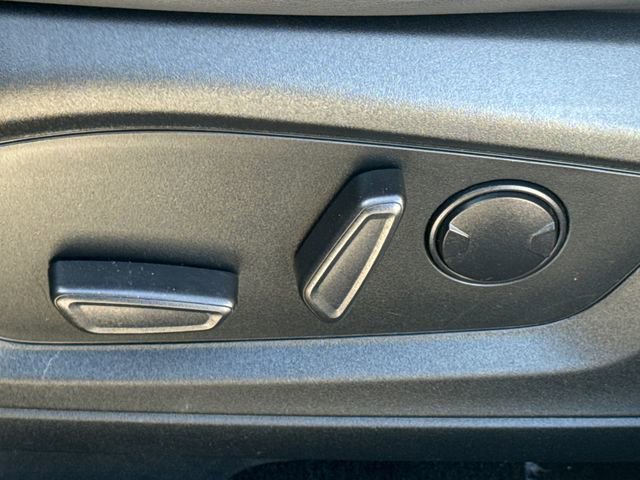 Certified 2021 Ford Explorer XLT w/ Equipment Group 202A image 21