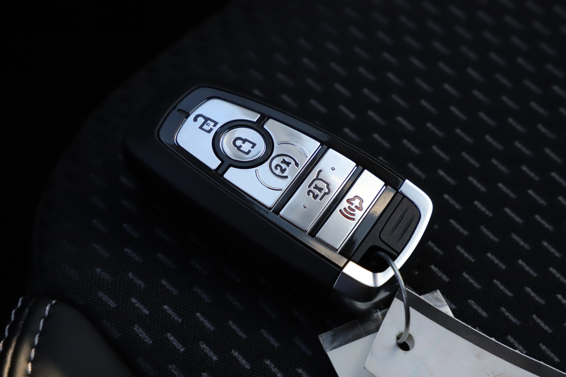 Certified 2025 Ford Escape PHEV image 35