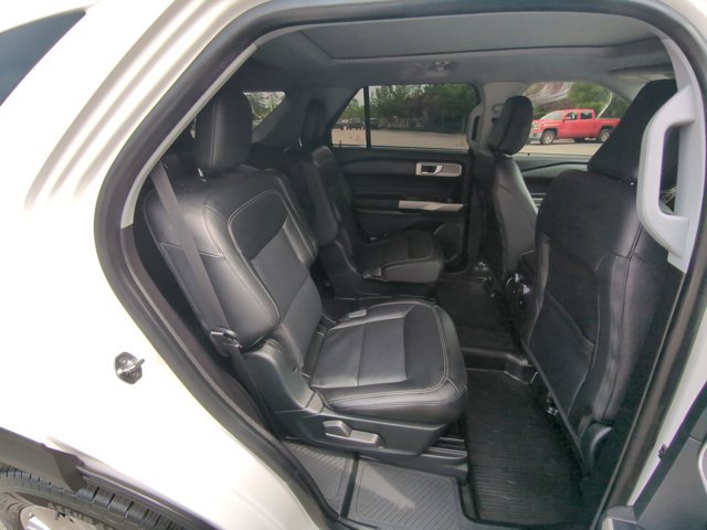 Certified 2021 Ford Explorer Limited w/ Equipment Group 301A AWD/4WD image 35