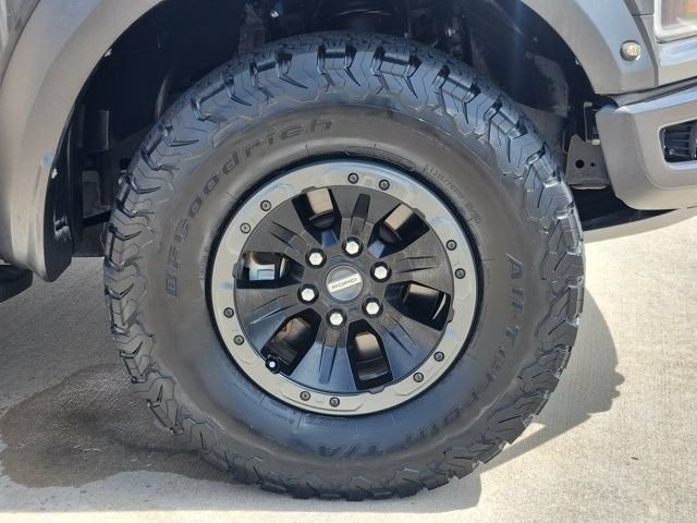 Certified 2018 Ford F150 Raptor w/ Equipment Group 802A Luxury AWD/4WD image 10