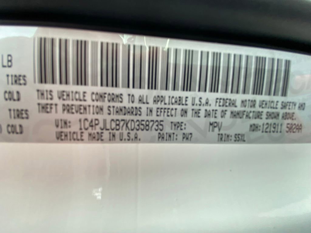 Used 2019 Jeep Cherokee Latitude w/ Popular Appearance Group FWD image 31