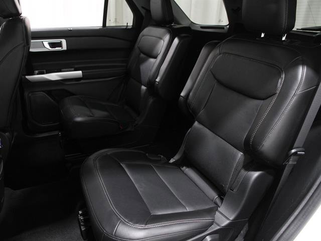 Certified 2022 Ford Explorer Limited w/ Equipment Group 301A image 20