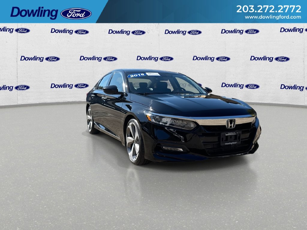 Used 2018 Honda Accord Touring image 2