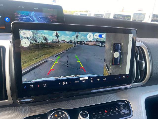 Certified 2025 Ford Expedition Active AWD/4WD image 21