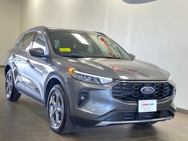 Certified 2025 Ford Escape ST-Line Select w/ Tech Pack #1 AWD/4WD image 2