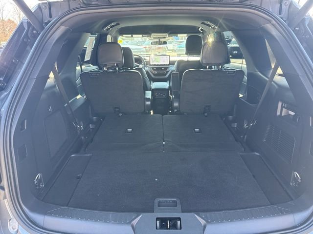 Certified 2025 Ford Explorer ST-Line AWD/4WD image 6