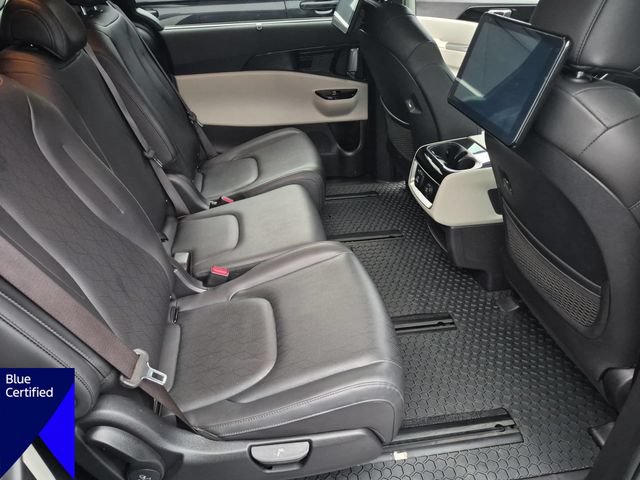 Used 2024 Kia Carnival SX FWD image 35