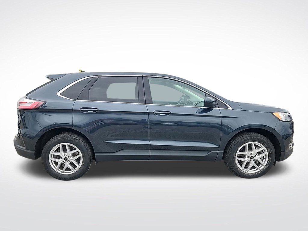 Certified 2024 Ford Edge SEL w/ Convenience Package AWD/4WD image 9