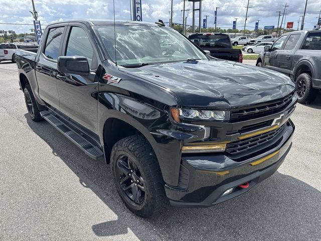 Used 2021 Chevrolet Silverado 1500 LT Trail Boss w/ Convenience Package II AWD/4WD image 3