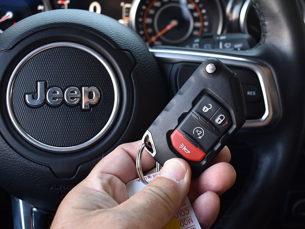 Used 2020 Jeep Wrangler Unlimited Sahara AWD/4WD image 11