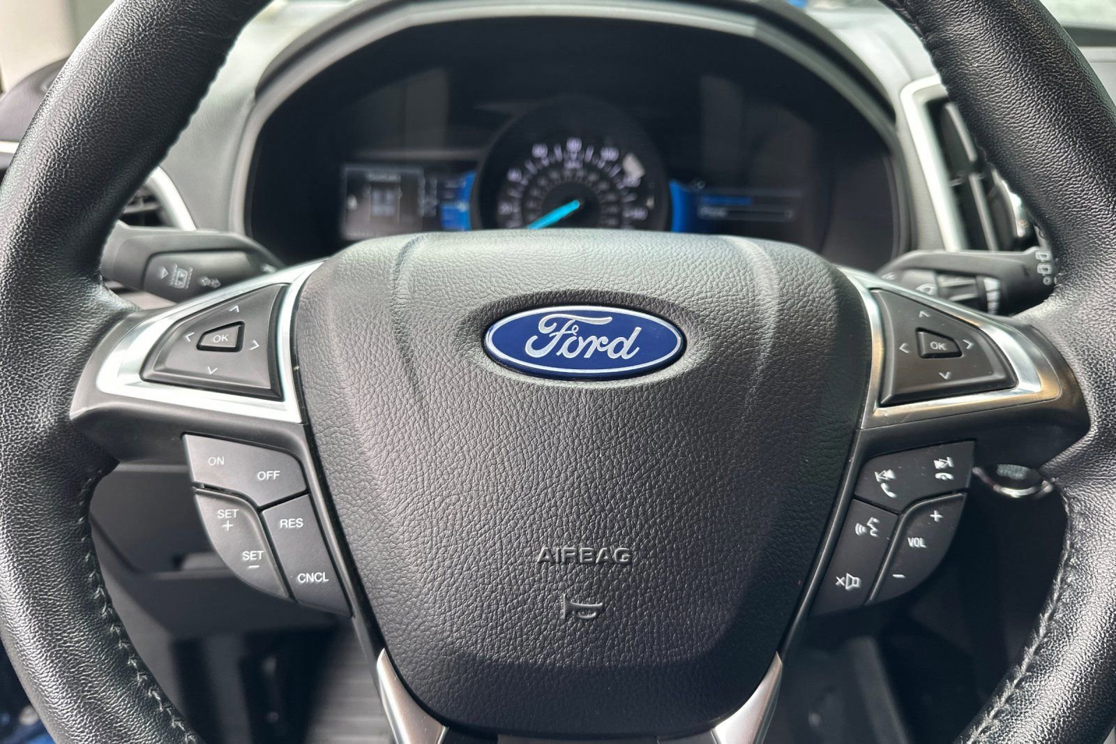 Certified 2024 Ford Edge SEL image 25