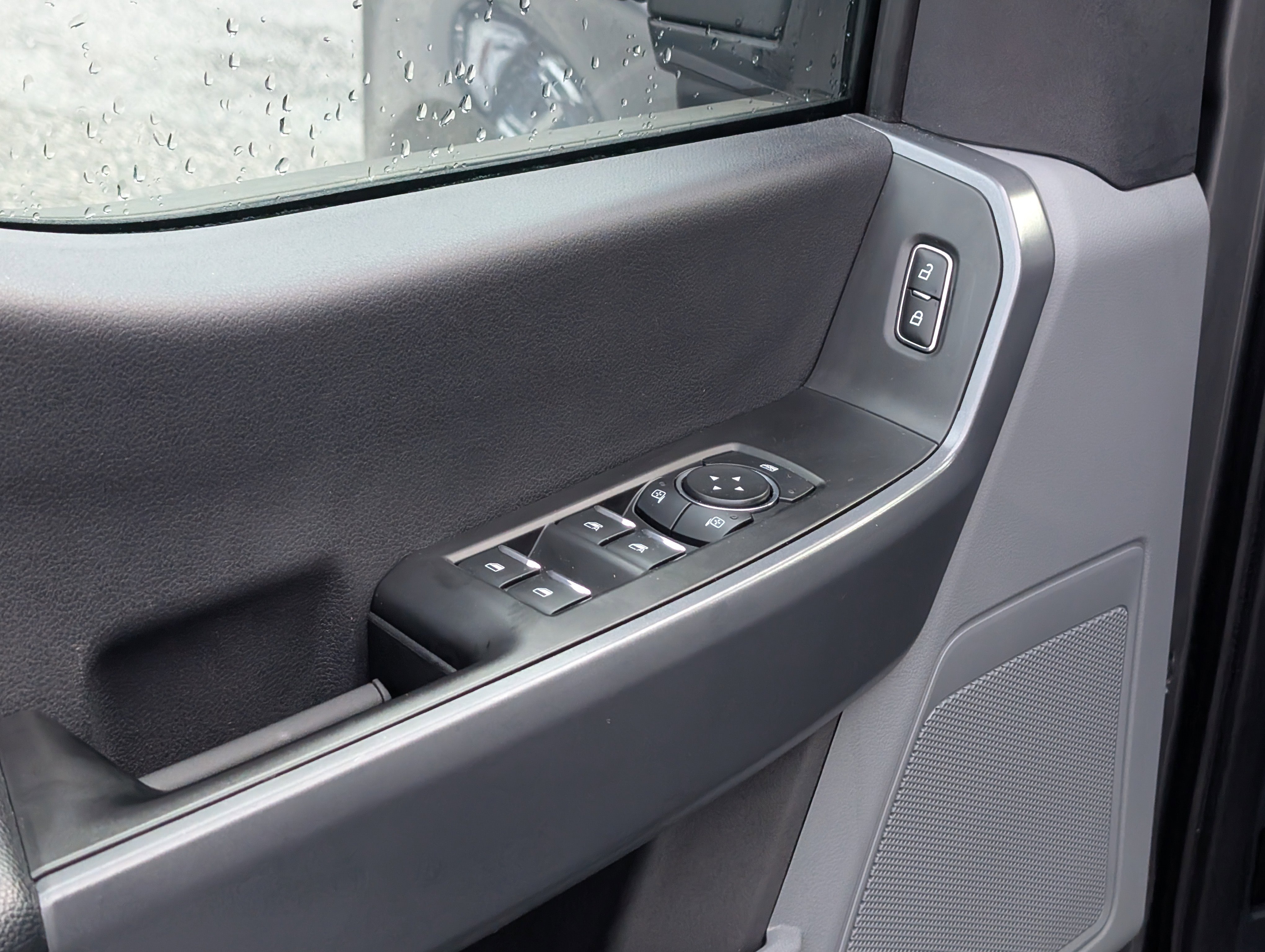 Certified 2024 Ford F350 XLT w/ 360-Degree Camera Package image 16