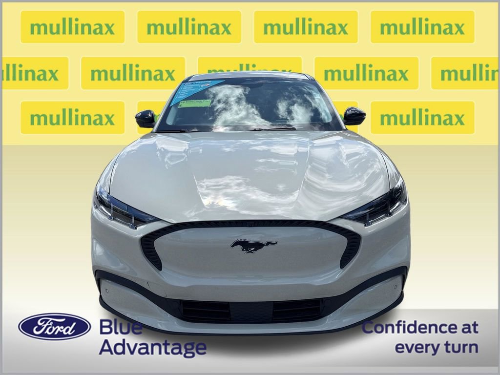 Certified 2025 Ford Mustang Mach-E Select AWD/4WD image 11