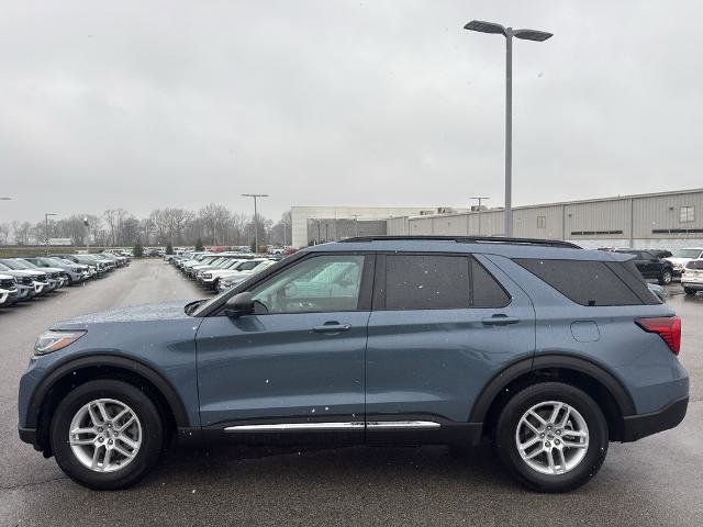 Certified 2025 Ford Explorer Active image 8