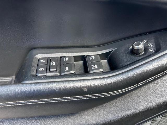 Used 2023 Jeep Grand Cherokee L Laredo image 21